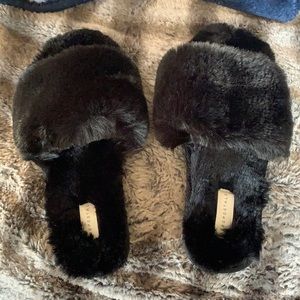 Fuzzy slip on slippers